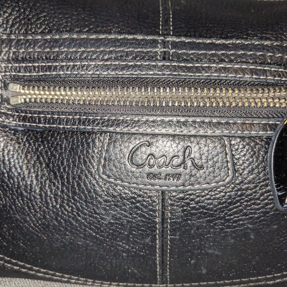 Coach Pebbled Leather Hobo Bag - Vintage - Style No. D1082-F14680 - Picture 4 of 13